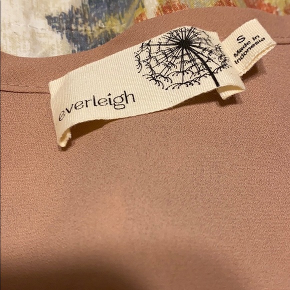 Professional blouse - Picture 3 of 3